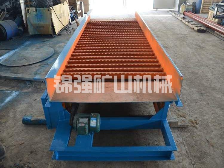 HTREkaW4MM.JPG
